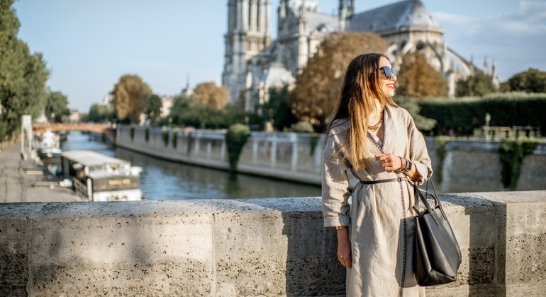 Paseo por Notre Dame y el casco histórico de París Francia — #6
