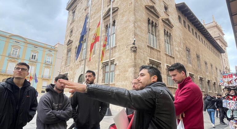 A Walk through Medieval Valencia