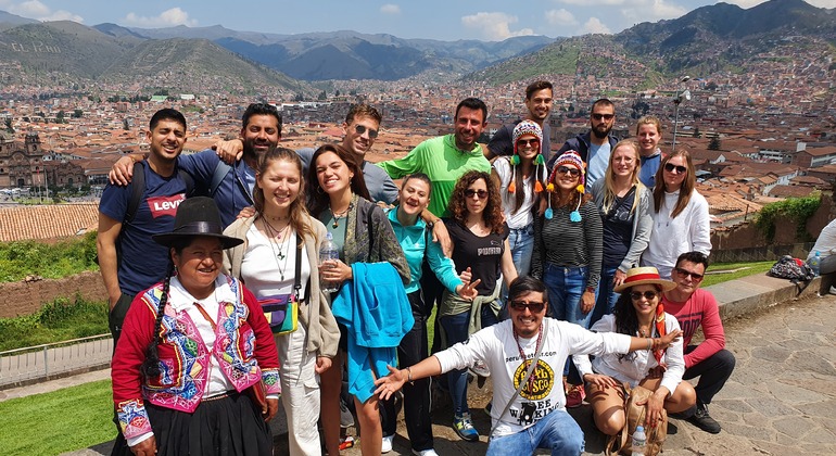 Cusco: Tour storico a piedi con Pisco Sour ed esperienza musicale Fornito da Erick Caceres