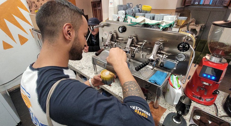 bogota-coffee-tasting-roasting-filtration-espresso-tour-en-10