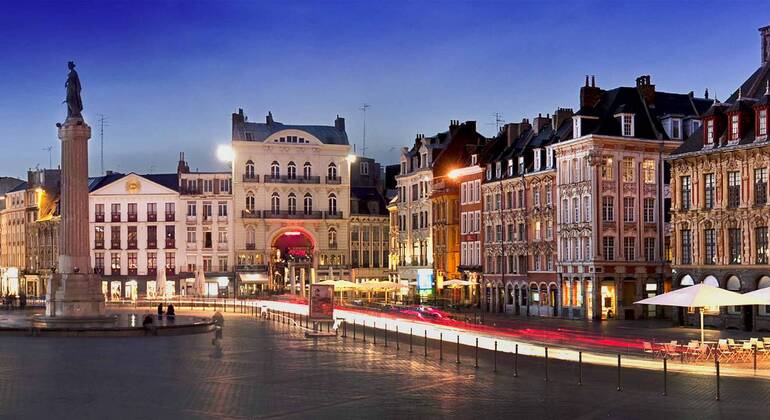 L'esperienza definitiva di Lille con la gente del posto, France