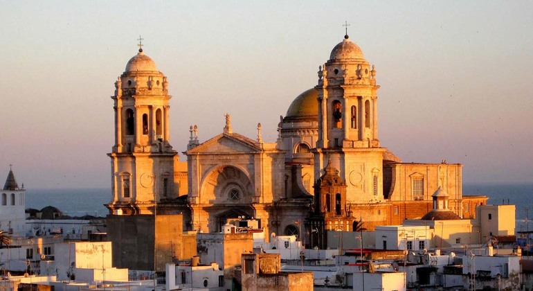 Excursión a Cádiz y Jerez Operado por Not Just a Tourist