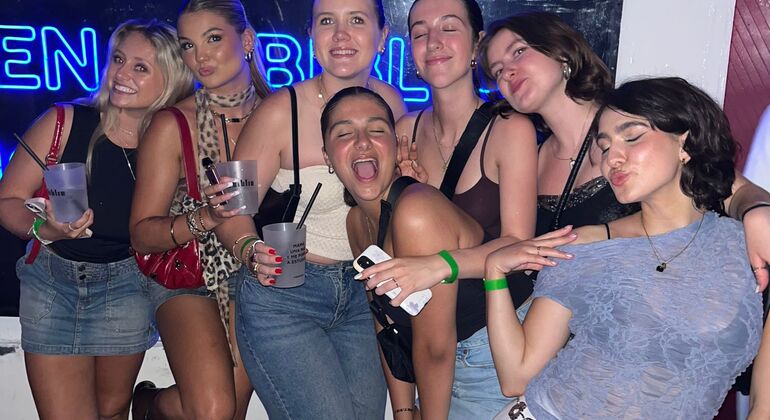 pub-crawl-in-barcelona-en-9