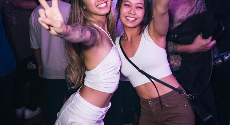 pub-crawl-in-barcelona-en-10