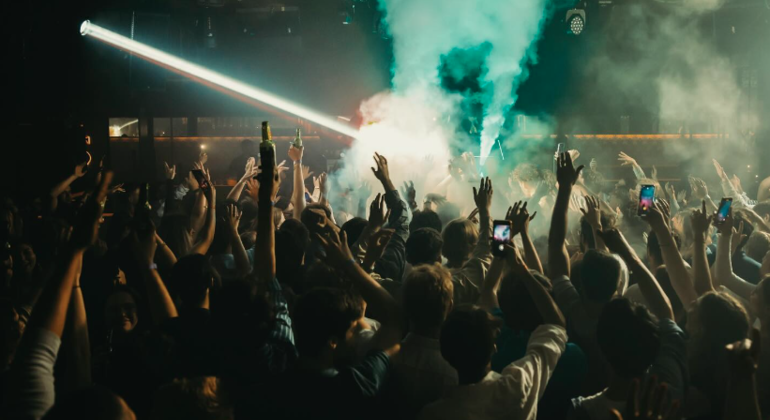 pub-crawl-in-barcelona-en-7