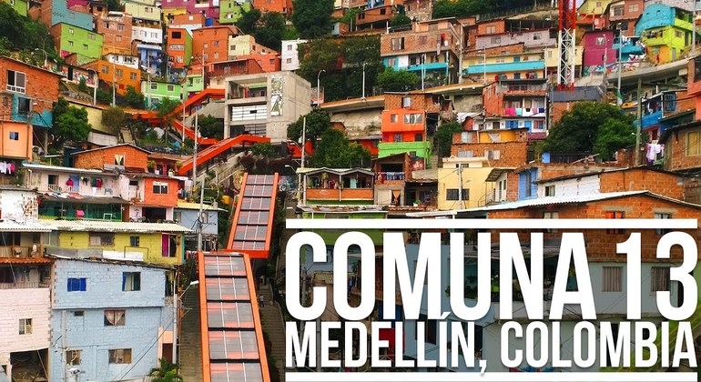 Tour Comuna 13 : Visite des graffitis à Medellín Fournie par Andres Herrera