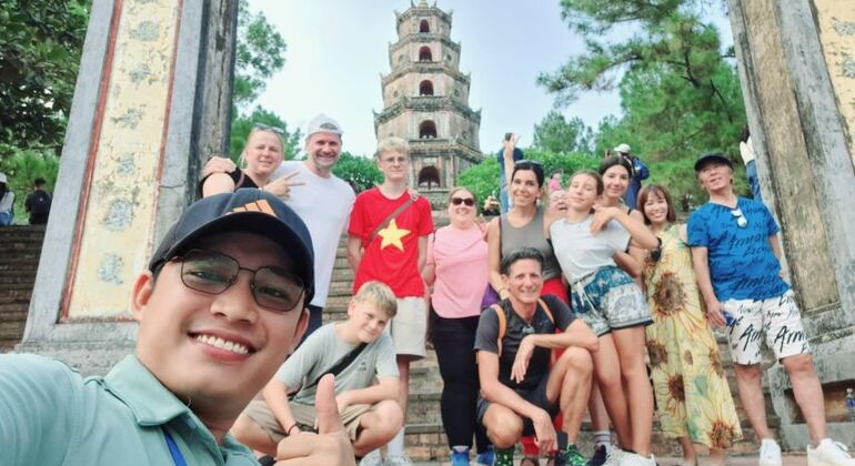 From Hoi An/Da Nang: Hue Imperial City Group Tour with Lunch