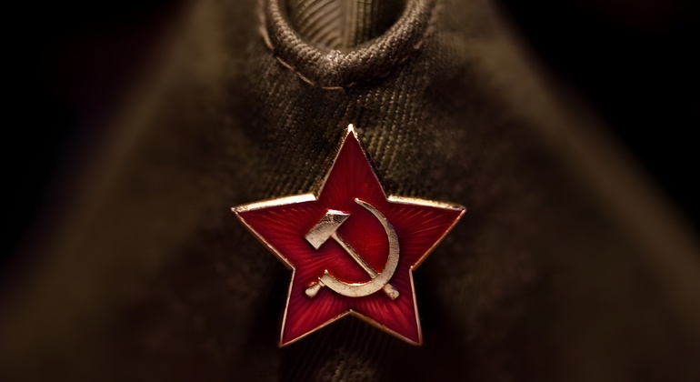 Tour gratuito attraverso la Praga del nazismo e del comunismo.