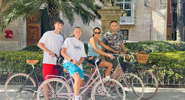familly-oriented-bike-tour-for-visiting-valencian-parks-lakes-es-5