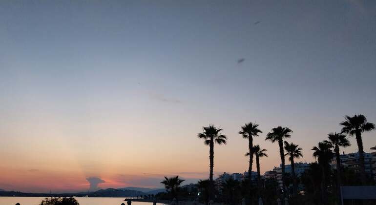 discover-the-seaside-coast-of-athens-with-us-es-8