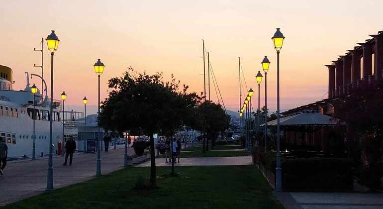 discover-the-seaside-coast-of-athens-with-us-es-11
