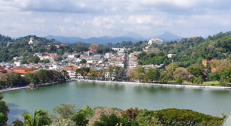 Kandy Stadtrundfahrt mit Einheimischen Sri Lanka — #4