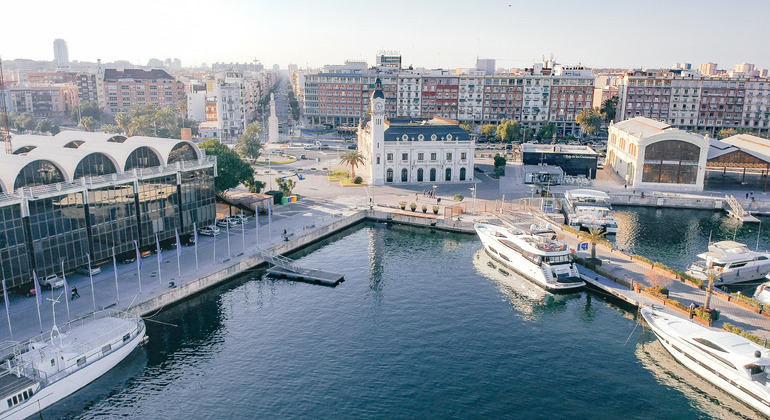 sunset-experience-wine-tasting-on-the-boat-at-valencia-marina-es-2