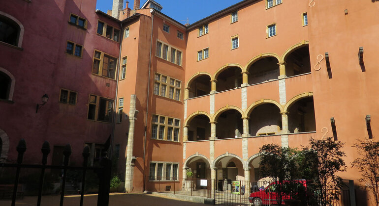 Visita libera dei punti salienti della Vecchia Lione e dei passaggi nascosti Francia — #2