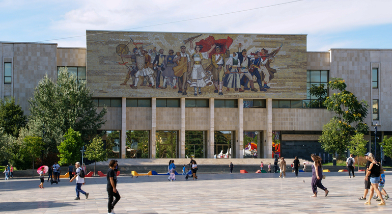 Tirana para a Albânia: Percorrer um caminho histórico Free Tour Albânia — #4