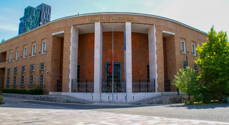 Tirana para a Albânia: Percorrer um caminho histórico Free Tour Albânia — #5