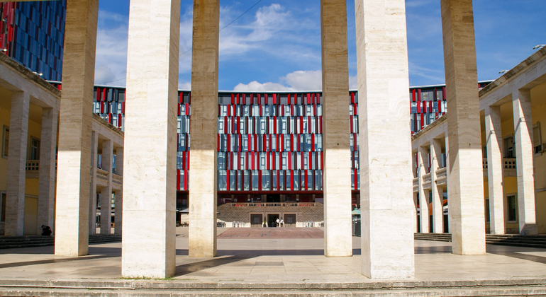 Tirana para a Albânia: Percorrer um caminho histórico Free Tour Albânia — #17