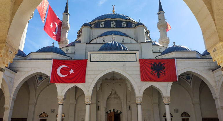 Tirana para a Albânia: Percorrer um caminho histórico Free Tour Albânia — #22