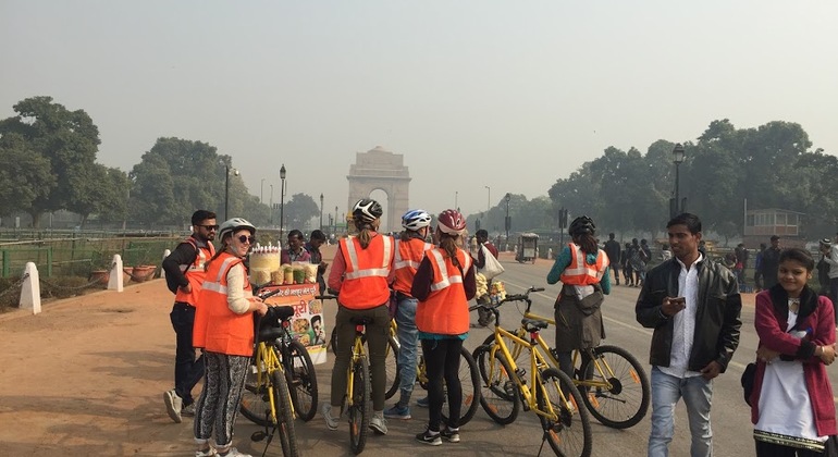 Das kaiserliche Delhi mit dem Fahrrad erkunden Bereitgestellt von Delhi Bike Tours