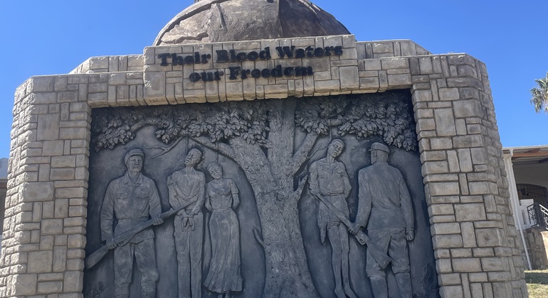 discover-the-wonders-of-windhoek-es-23