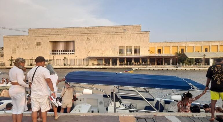 Passeio de barco ao pôr do sol na Baía de Cartagena  Colômbia — #12