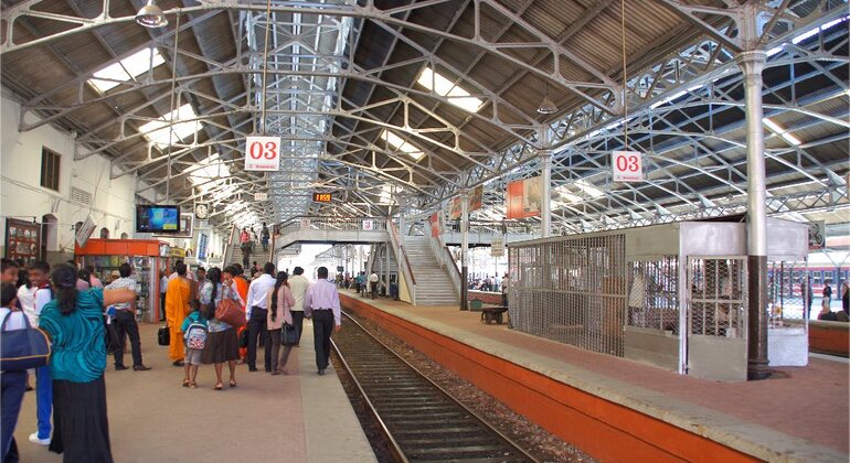 Tour mit öffentlichen Verkehrsmitteln durch Sri Lankas Hauptstadt Sri Lanka &mdash; #3