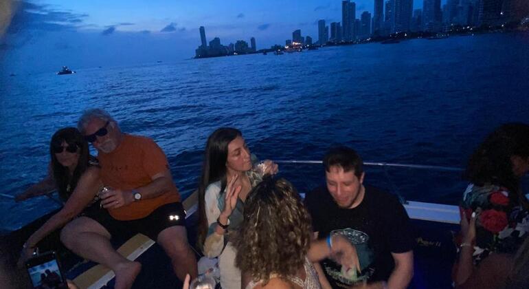 Paseo en barco al Atardecer en Cartagena Colombia — #7