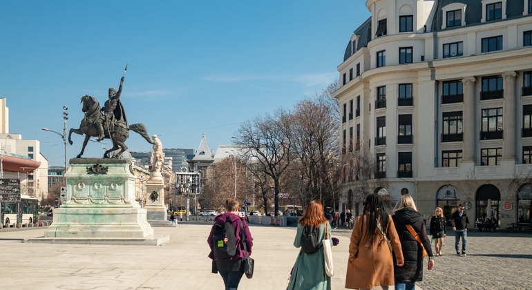 Historia, arte y secretos de Bucarest Free Tour Rumania — #4