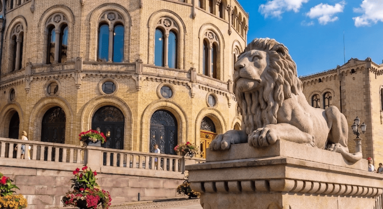 Free Walking Tour of Historic Oslo Provided by Hola Oslo