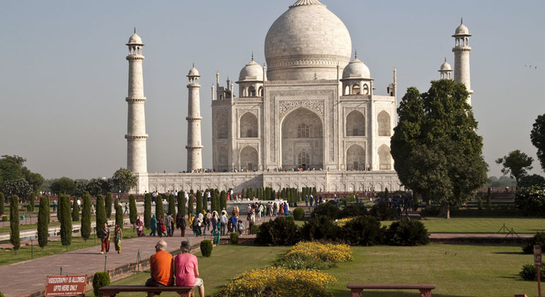 Agra Full-Day Tour by Car