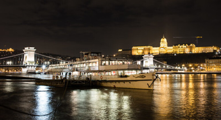 Crucero Turístico por el Danubio Hungría — #1