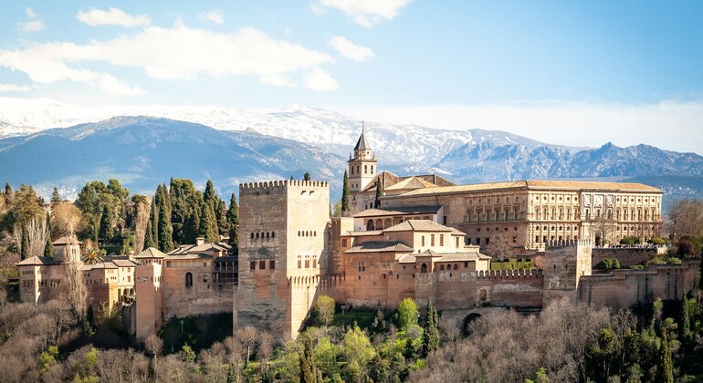 An Afternoon of Viewpoints in the Albaicín
