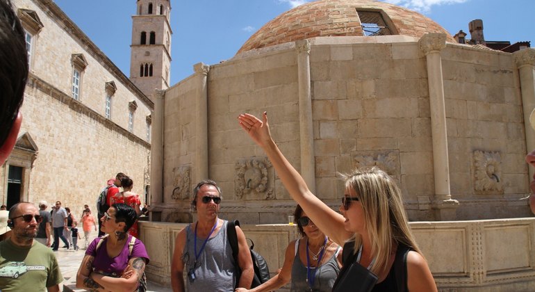 Tour-a-Pie-en-Dubrovnik-Descubra-el-Casco-Viejo-7