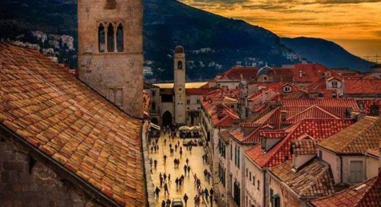 Tour-a-Pie-en-Dubrovnik-Descubra-el-Casco-Viejo-13