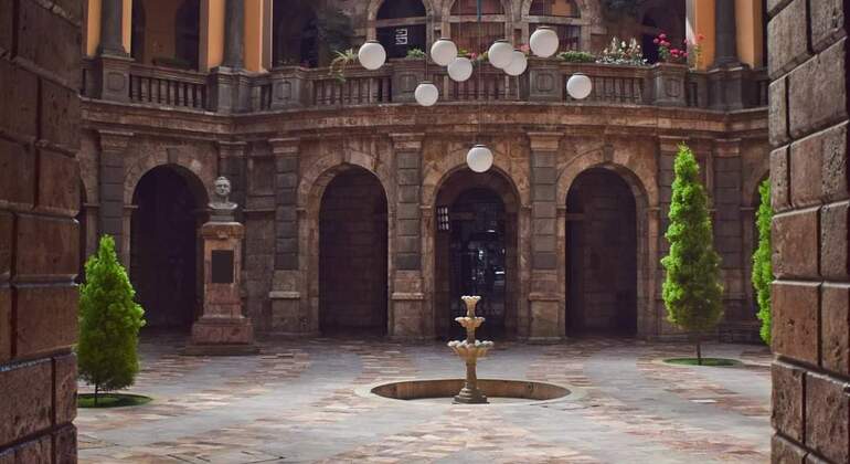 recorrido-por-la-ciudad-de-cuenca-es-3