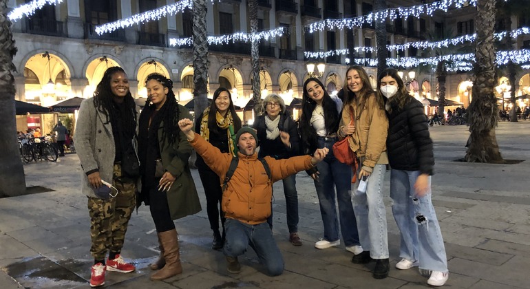 enchanting-gothic-quarter-by-night-tour-en-1