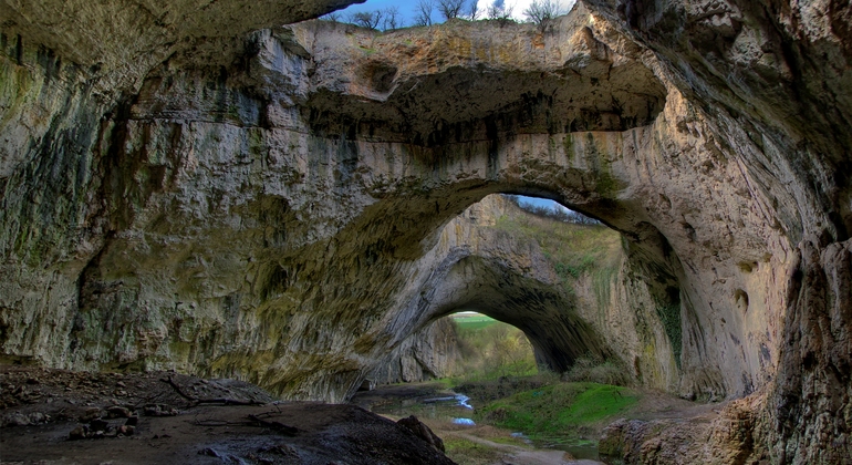 Excursão de um dia às Três Grutas