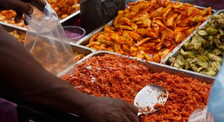 All Inclusive - Tour del cibo di strada a Colombo Sri Lanka — #4