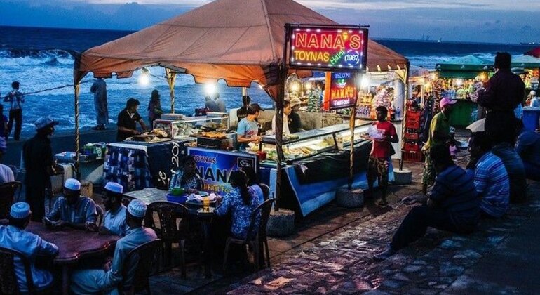 All Inclusive - Tour del cibo di strada a Colombo Sri Lanka — #6