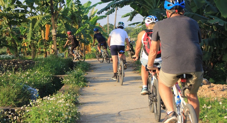 hanoi-afternoon-bicycle-tour-es-12