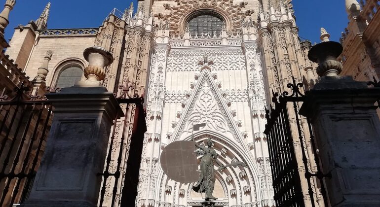 descubre-la-sevilla-monumental-con-un-guia-sevillano-es-4