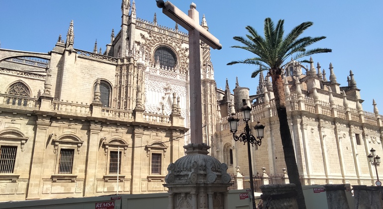 descubre-la-sevilla-monumental-con-un-guia-sevillano-es-10
