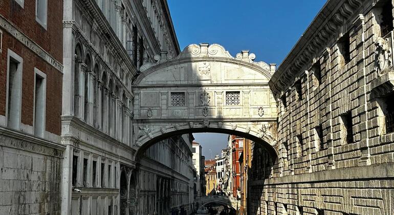 Kostenlose Tour San Marco Platz Bereitgestellt von Vivalditours