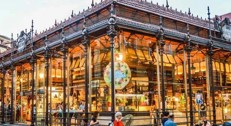 free-walking-tour-discovering-madrid-es-4