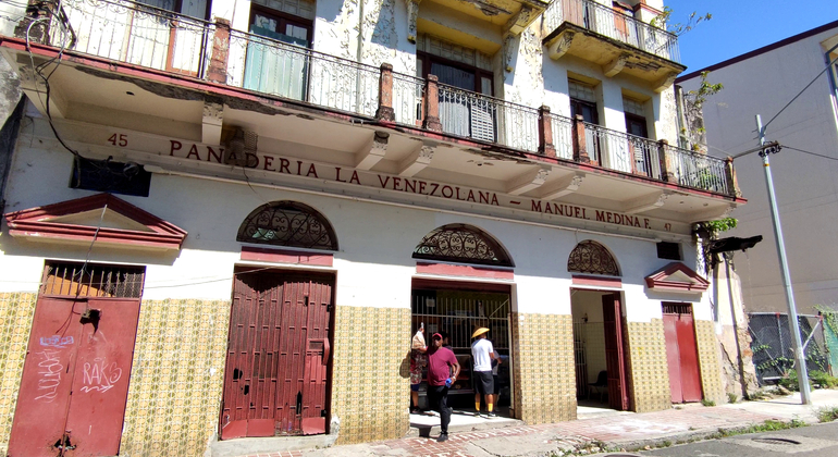 tour-urbano-culinario-en-santa-ana-chorrillo-es-8