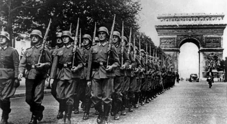 Free Tour of Paris During World War II France — #2