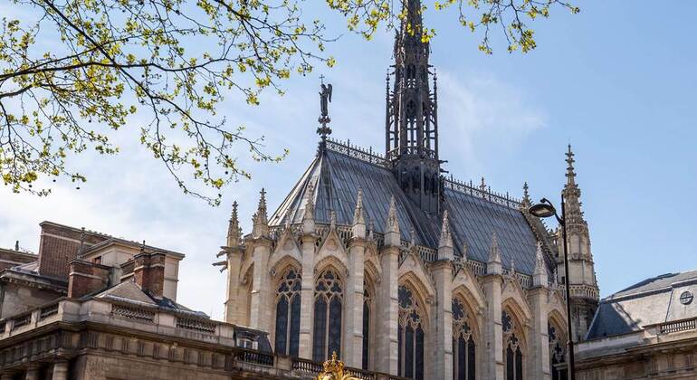 ile-de-la-cite-notre-dame-walking-tour-en-2