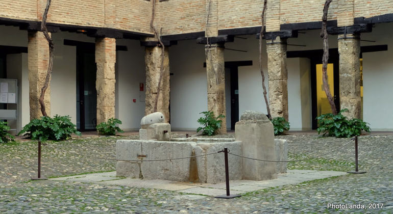 tour-de-misterios-y-leyendas-por-granada-es-1