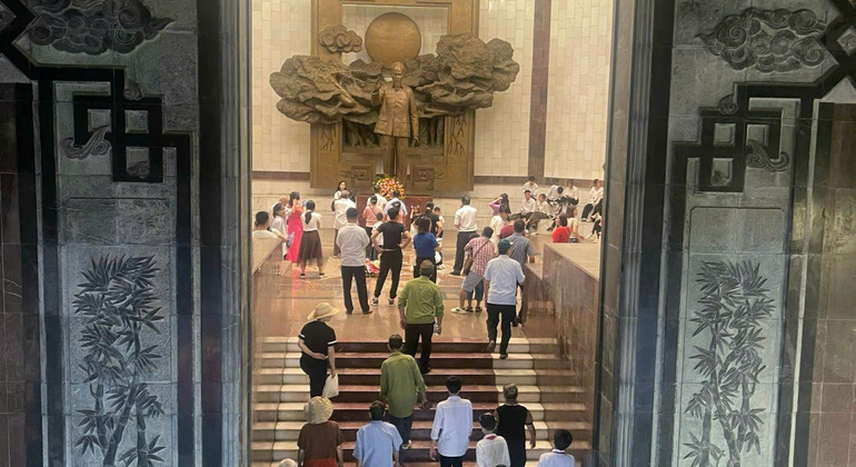 ho-chi-minhs-legacy-the-bfiftytwo-sites-tour-es-9