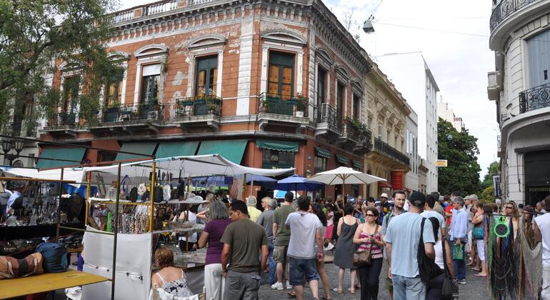 san-telmo-un-recorrido-por-la-historia-la-vida-local-es-4